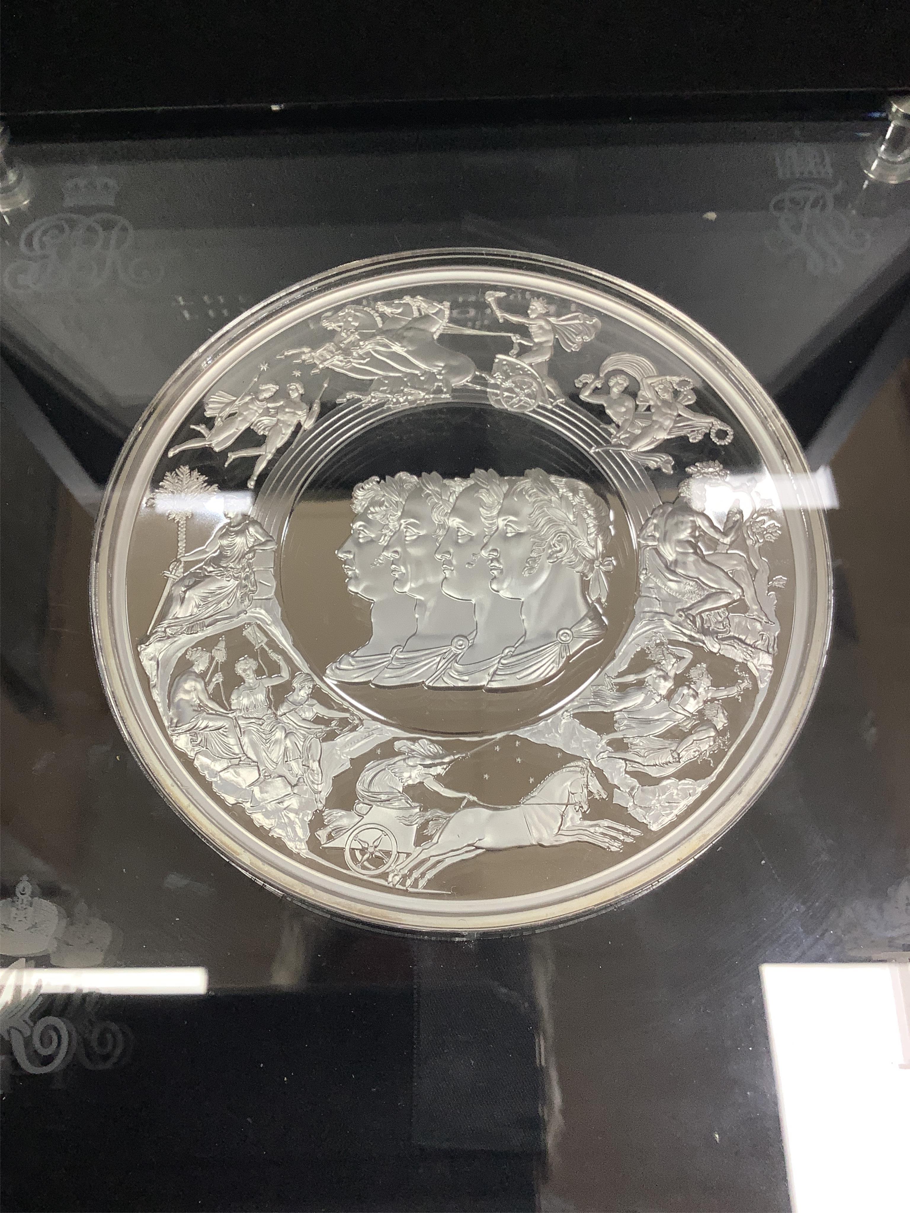 A rare cased commemorative Waterloo proof silver medal, after a design by Benedetto Pistrucci, minted by Worcestershire Medals service, 2014, with booklet, glazed stand, fitted case, certificate and box weighing 2000 gra